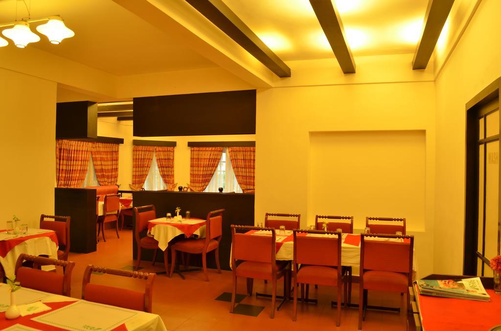 Hotel Royal Retreat Munnar Exterior foto